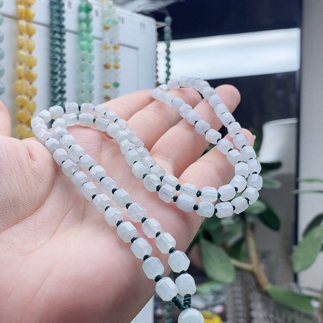 翡翠未镶嵌颈饰海***材