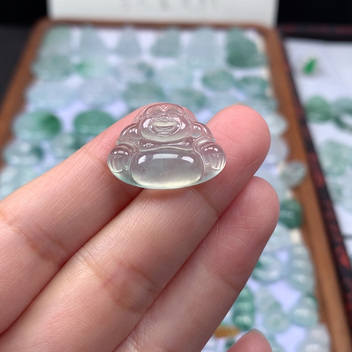 颈饰未镶嵌翡翠高冰晴底佛公