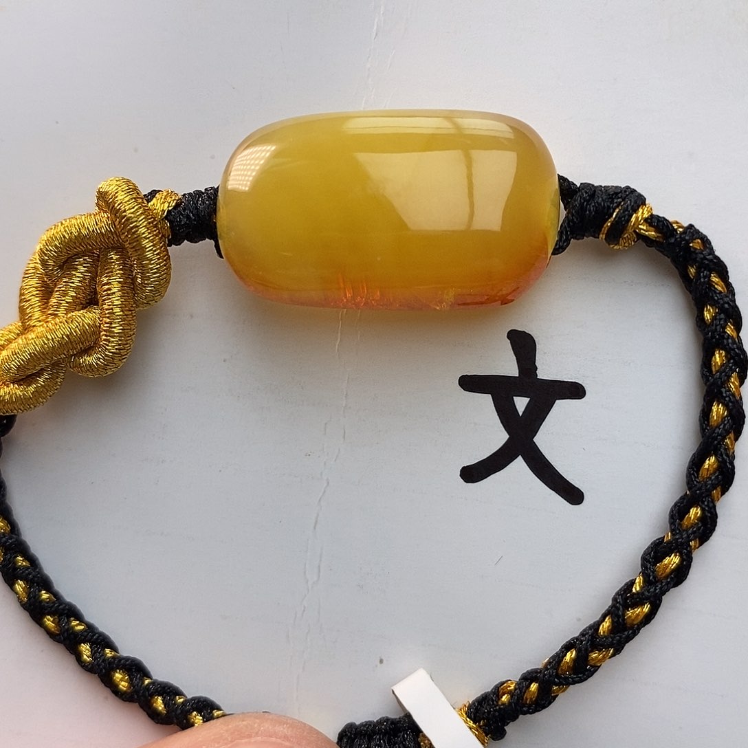 未镶嵌琥珀珠宝奇石12