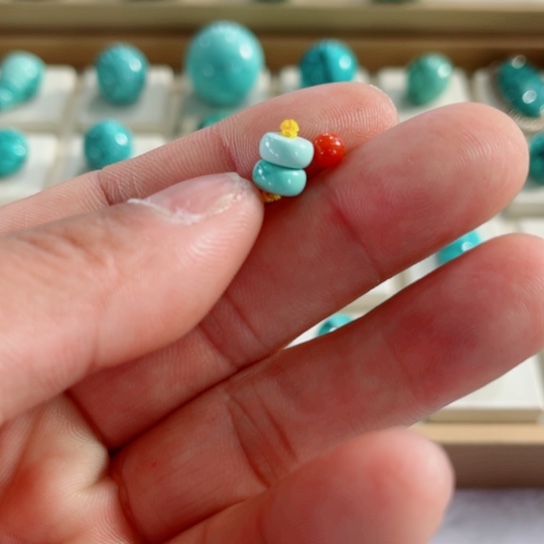 南红玛瑙未镶嵌珠宝奇石