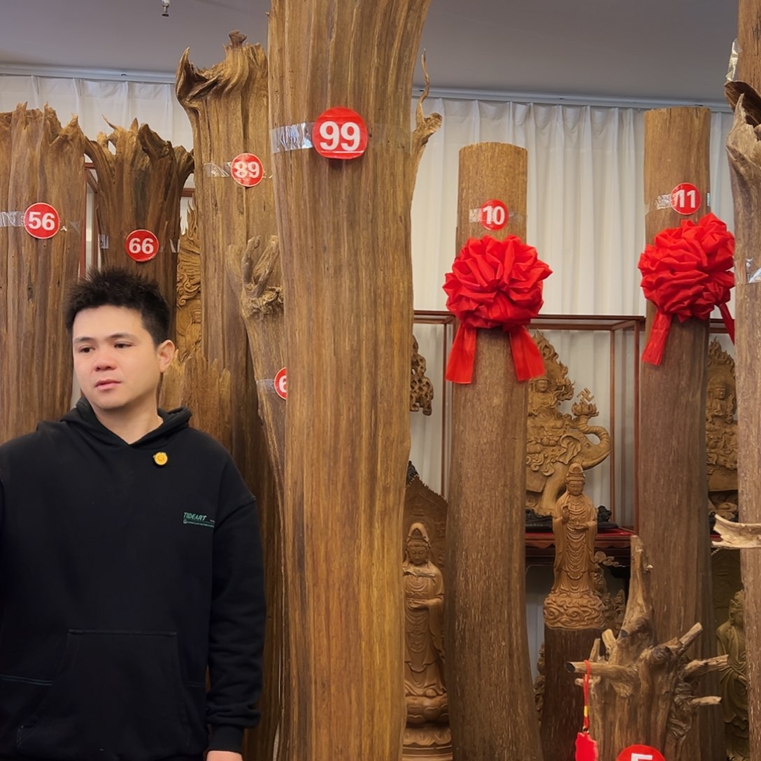 沉香摆件观**宝沉香摆件