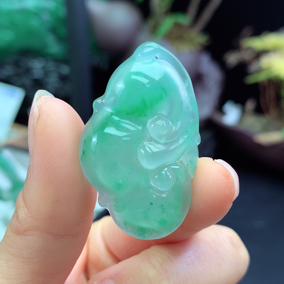 石英质玉颈饰未镶嵌