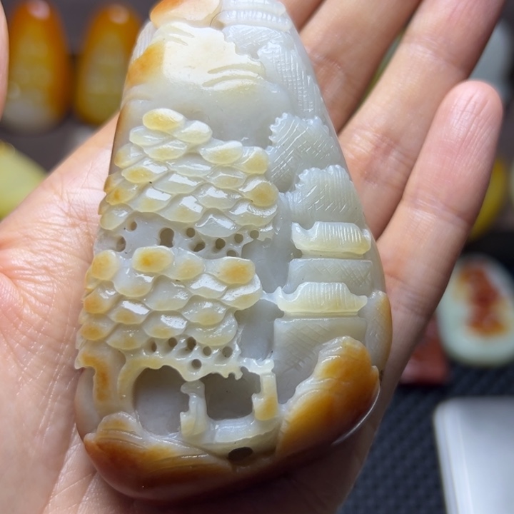 和田玉未镶嵌颈饰