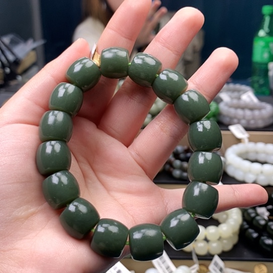 未镶嵌和田玉手链