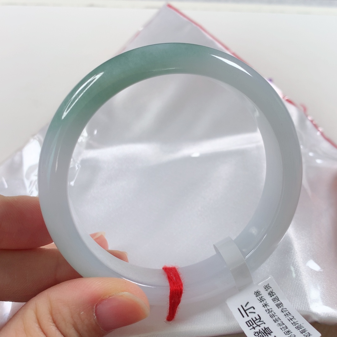 未镶嵌手镯翡翠252