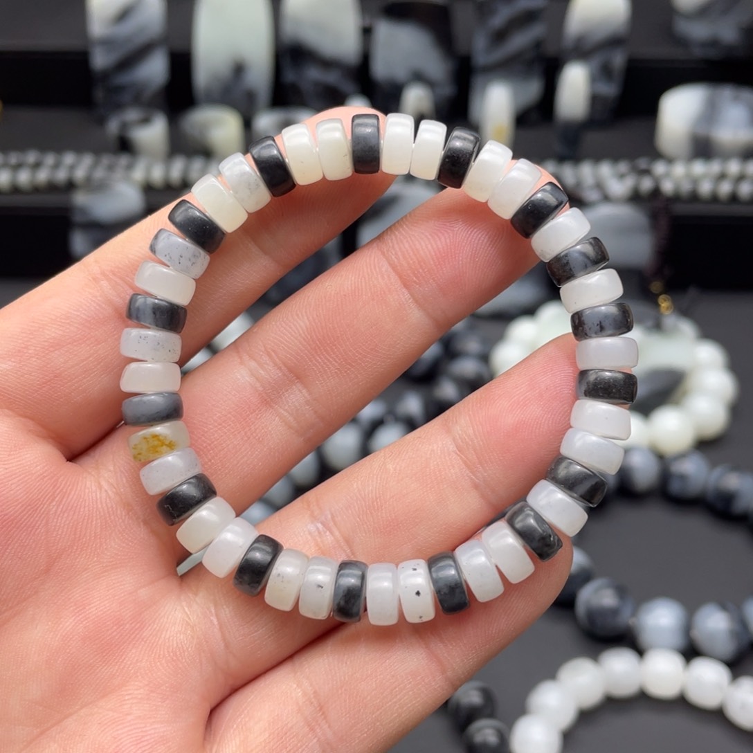 和田玉手串未镶嵌