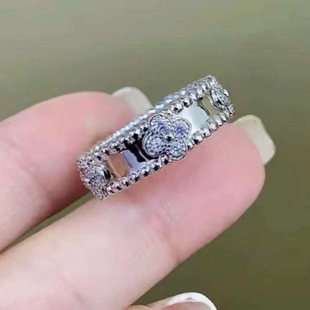 【星奢珠宝】（5.8克以上）繁花系列万花筒钻石戒指天然真钻【少量库存