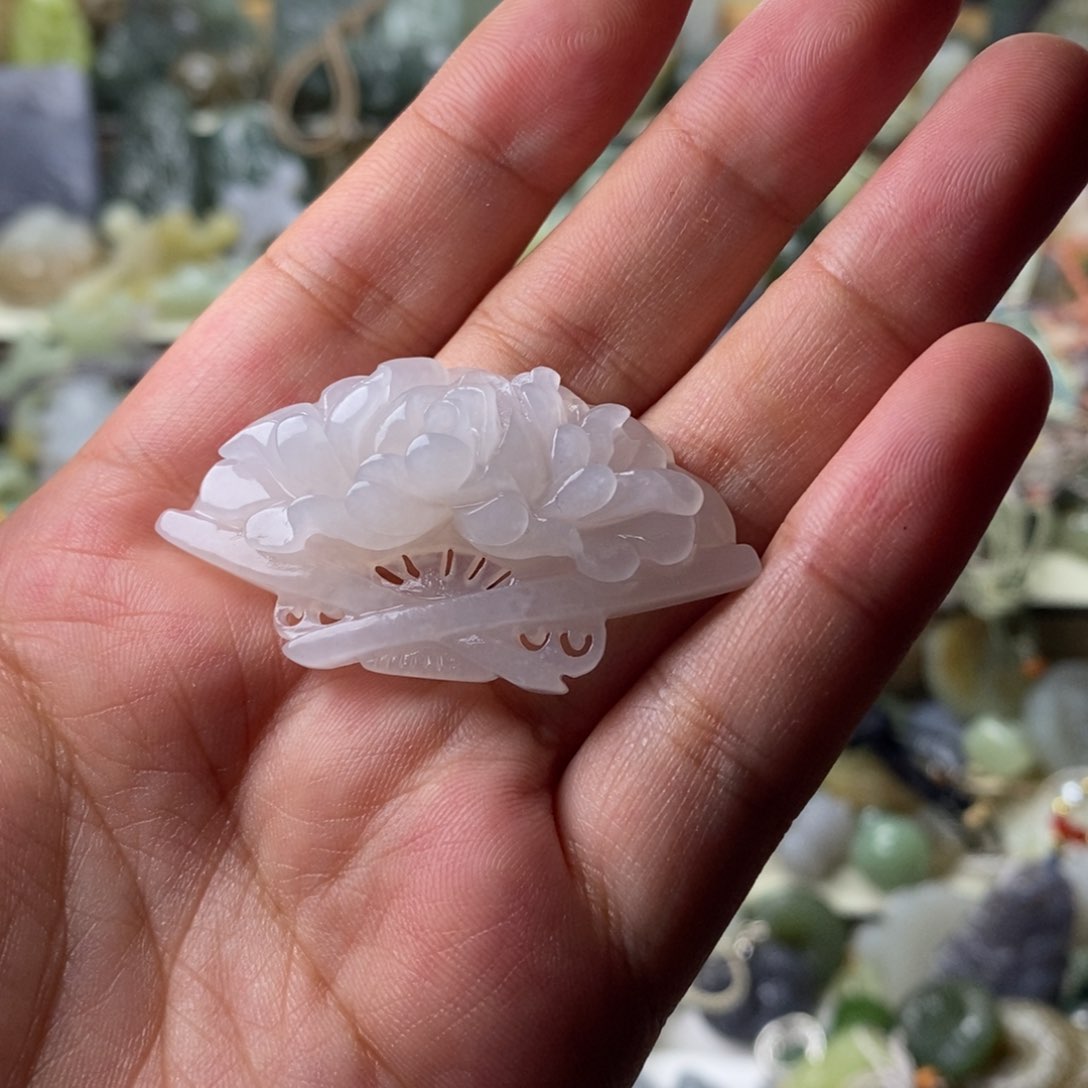 心***乐和田玉未镶嵌颈饰