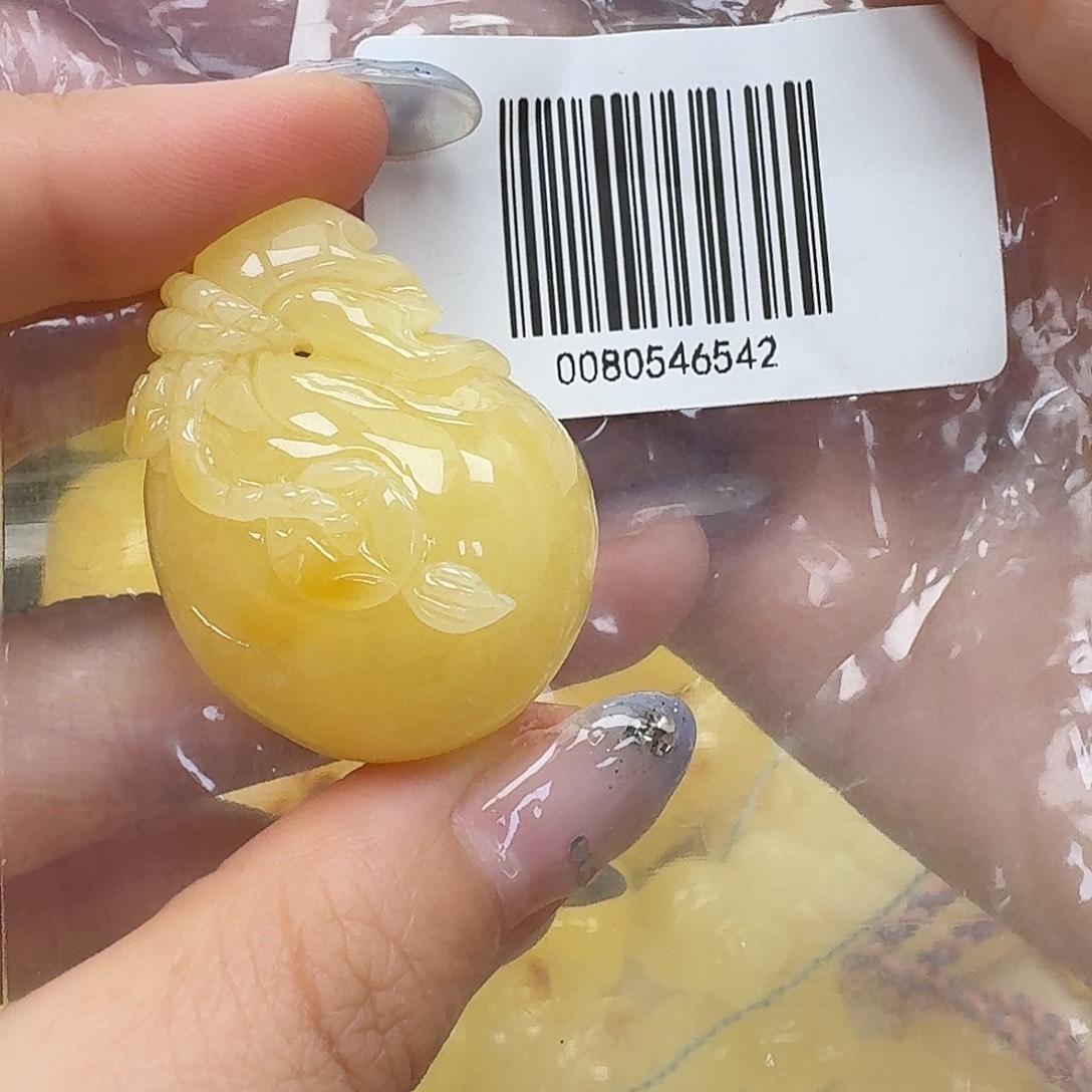 琥珀未镶嵌珠宝奇石吊坠