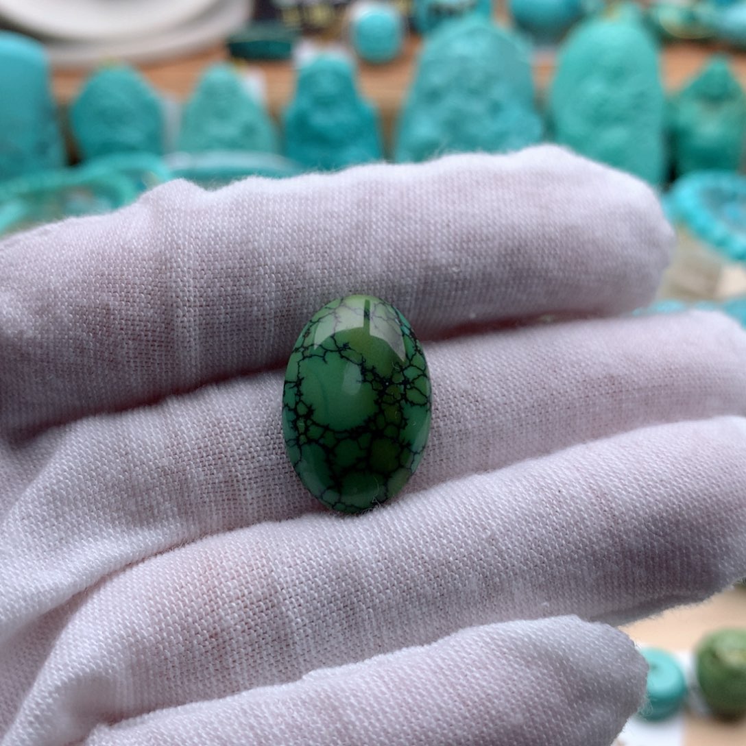 绿松石颈饰未镶嵌