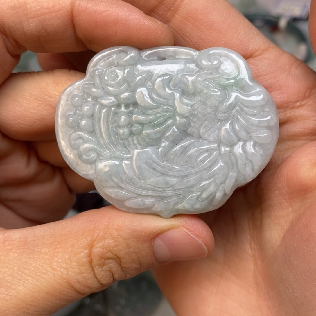 翡翠颈饰未镶嵌凤凰