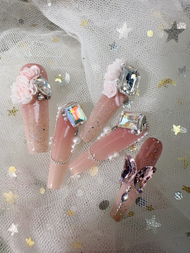 轻奢款穿戴甲 纯手工 可定制甲型可更改