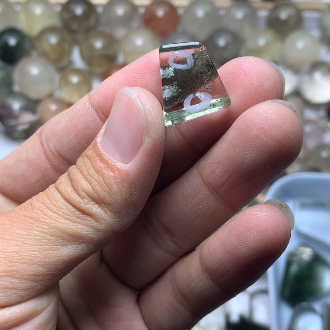 水晶珠宝半成品未镶嵌许*欢绿幽灵随行