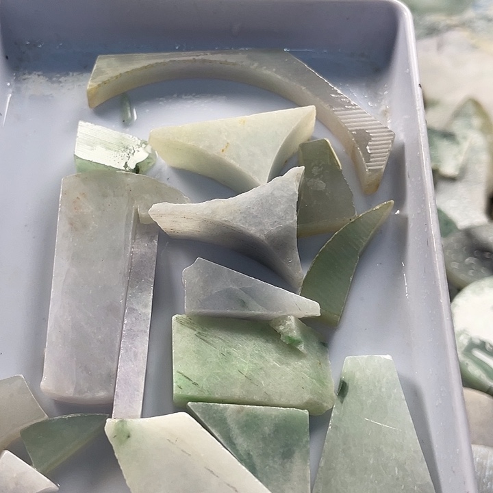 颈饰未镶嵌翡翠1