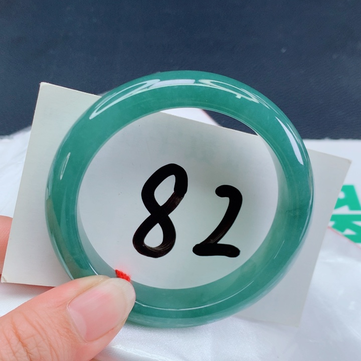 翡翠手镯未镶嵌正