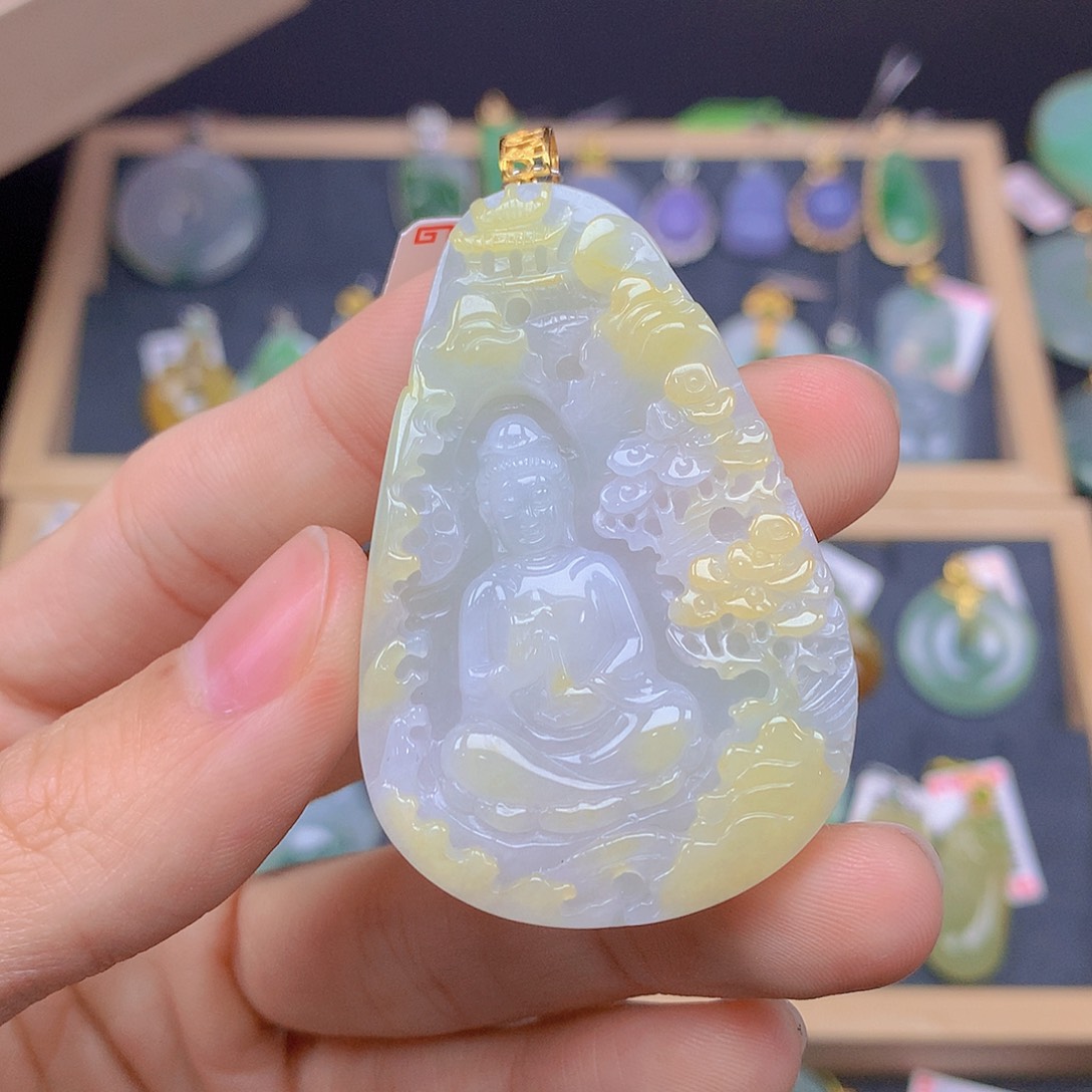 翡翠颈饰18K金镶嵌翡翠