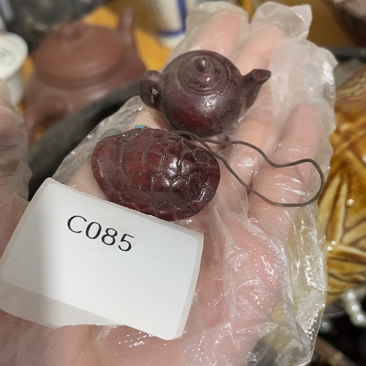 大***红瓷片c085工艺品店