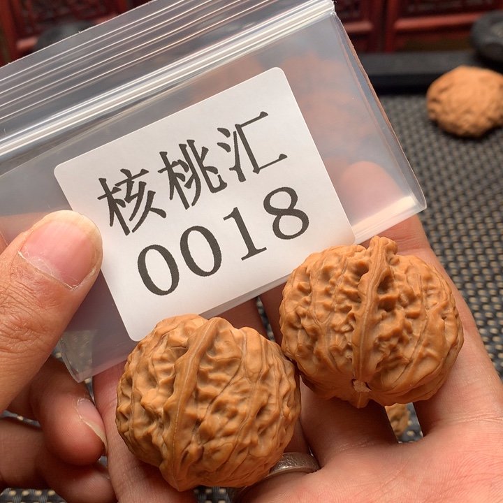 文玩核桃吊坠西*刀黄松峪38