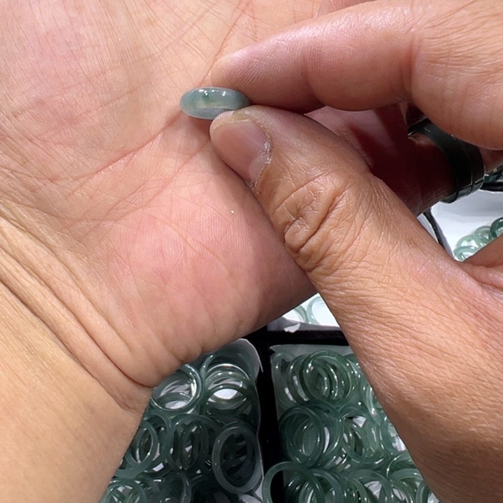 翡翠戒指未镶嵌111111120