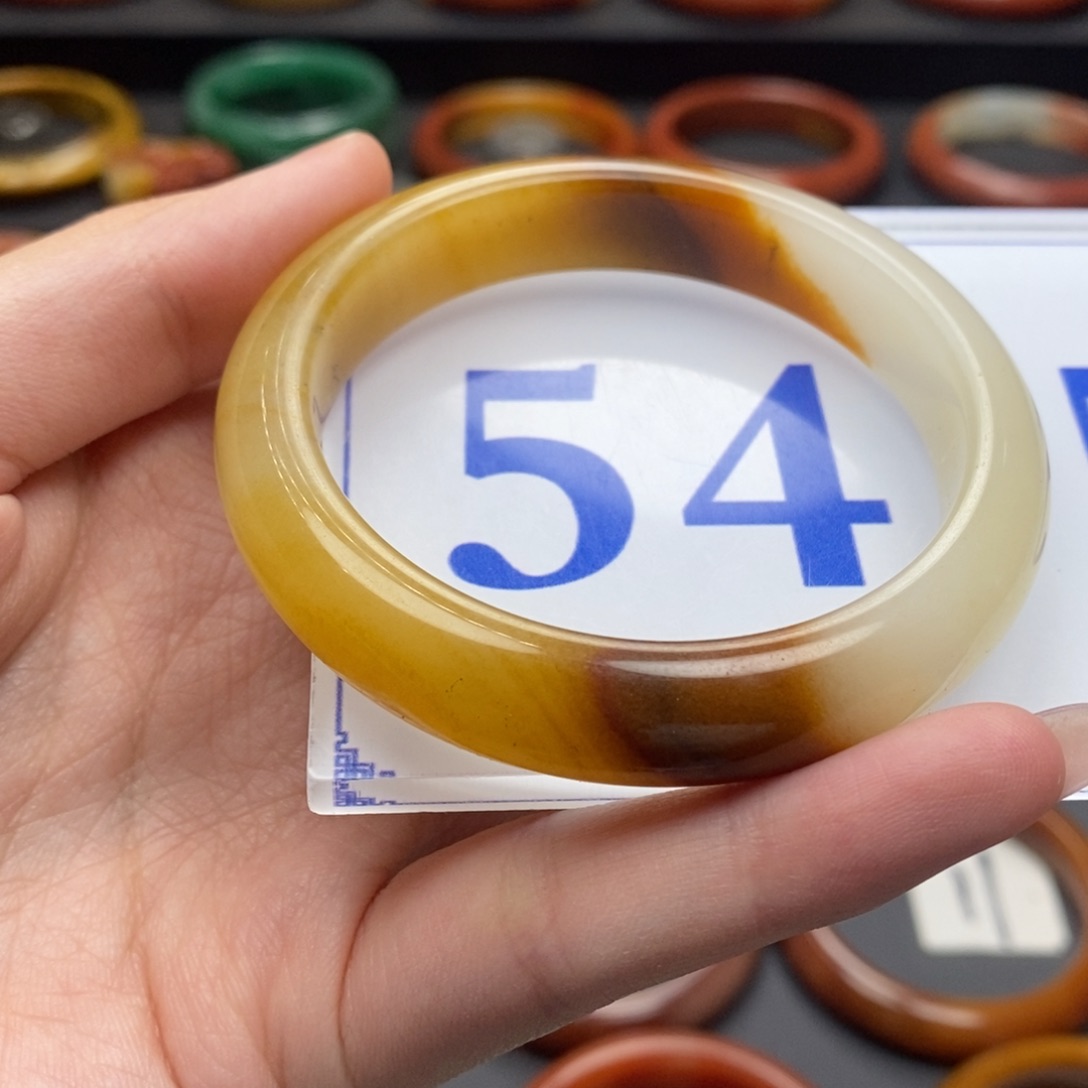 石英质玉（黄龙玉）手镯未镶嵌