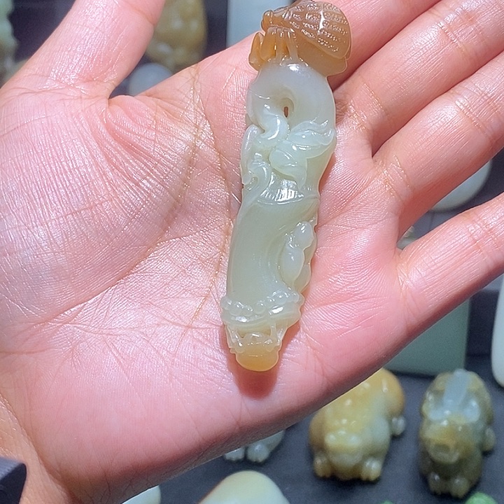 和田玉挂件未镶嵌