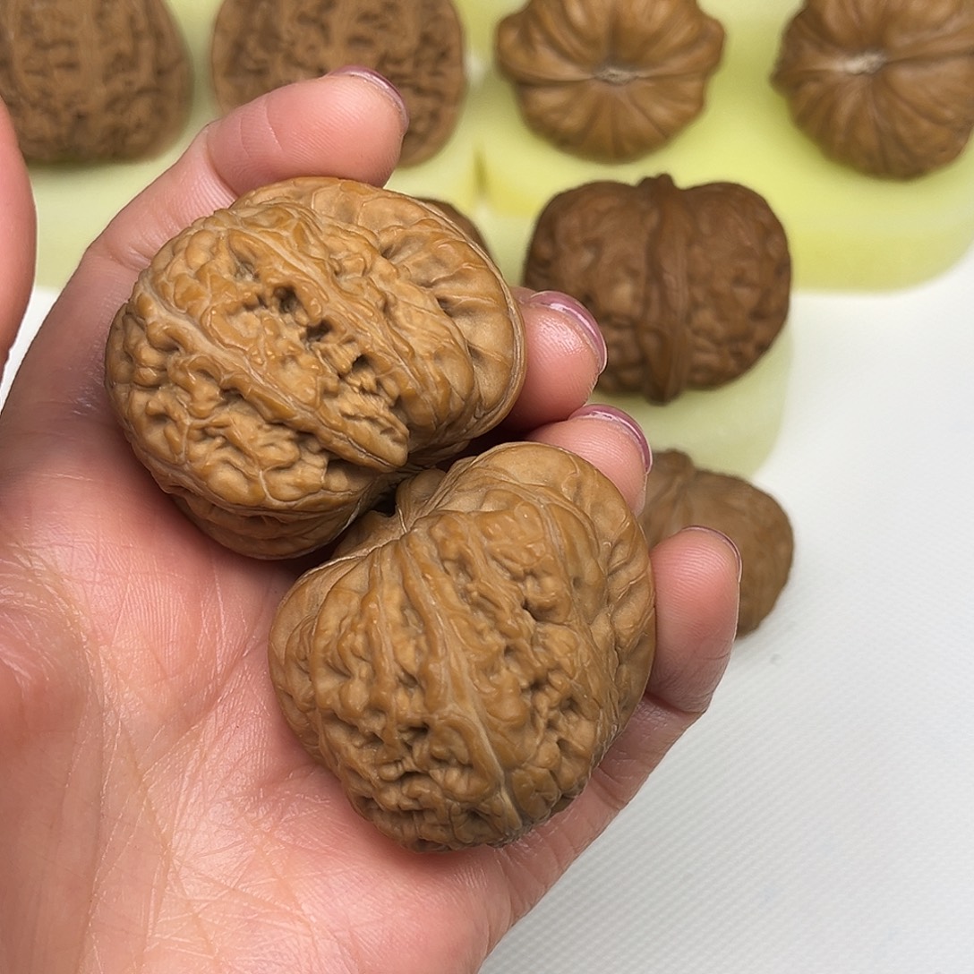 一***草文玩核桃吊坠元宝