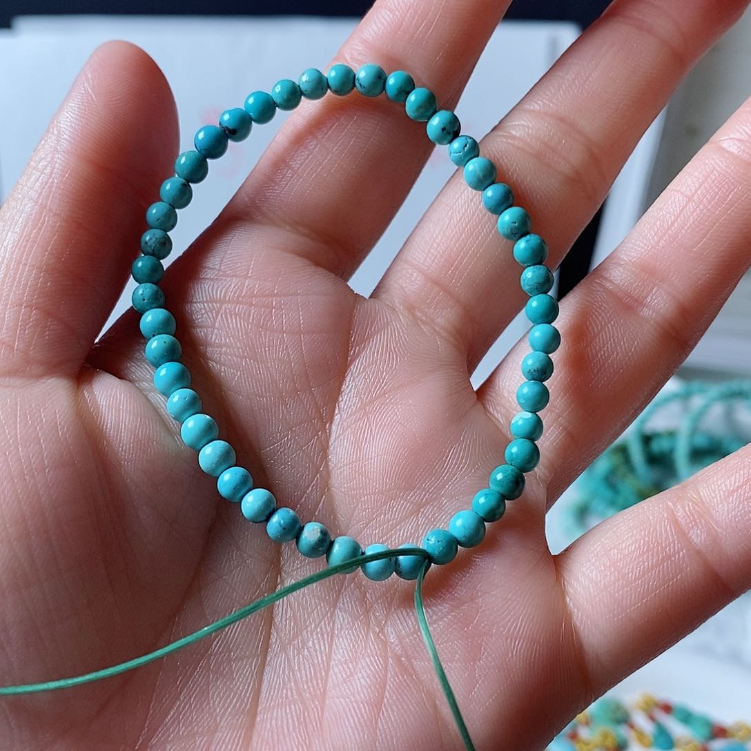 绿松石颈饰未镶嵌起***！