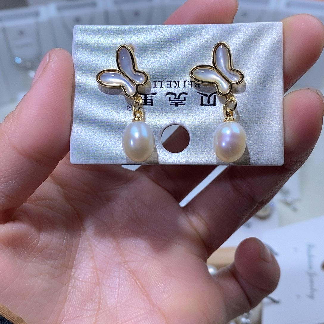 淡水珍珠未镶嵌耳饰