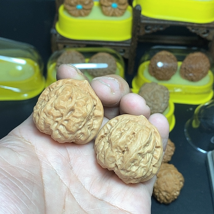 吊坠文玩核桃38.5尺，蛤蟆头