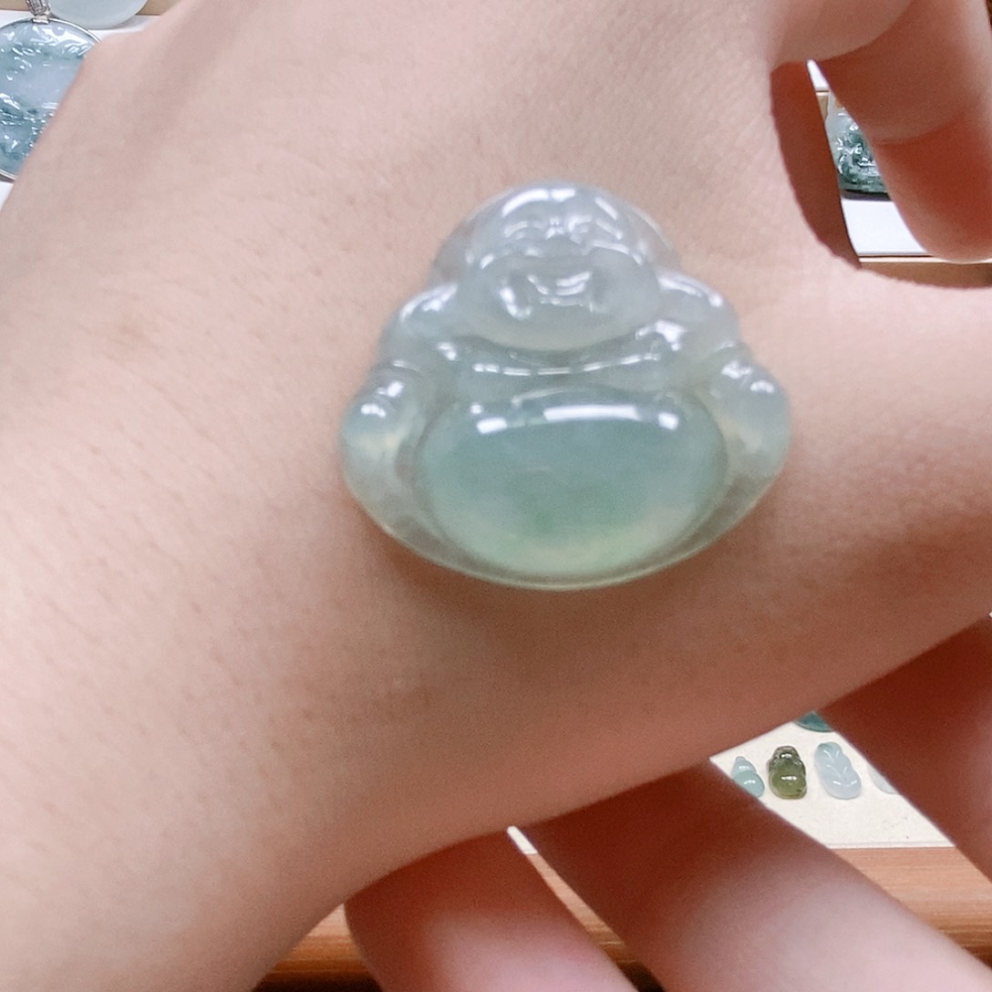 翡翠未镶嵌挂件佛公
