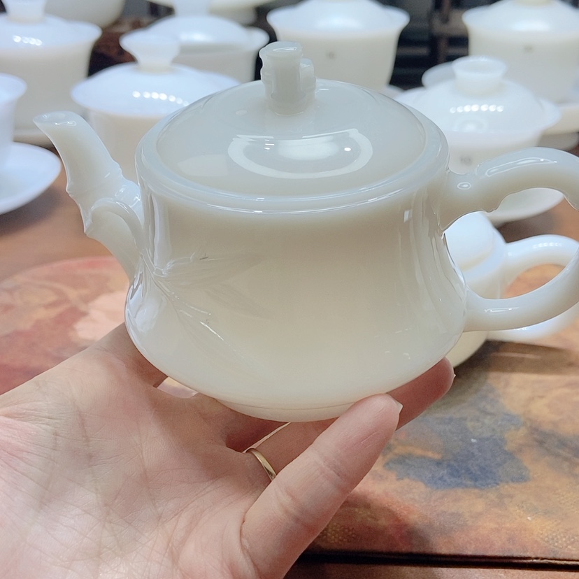 【闪购商品】你也不要多吃些饭呀好么