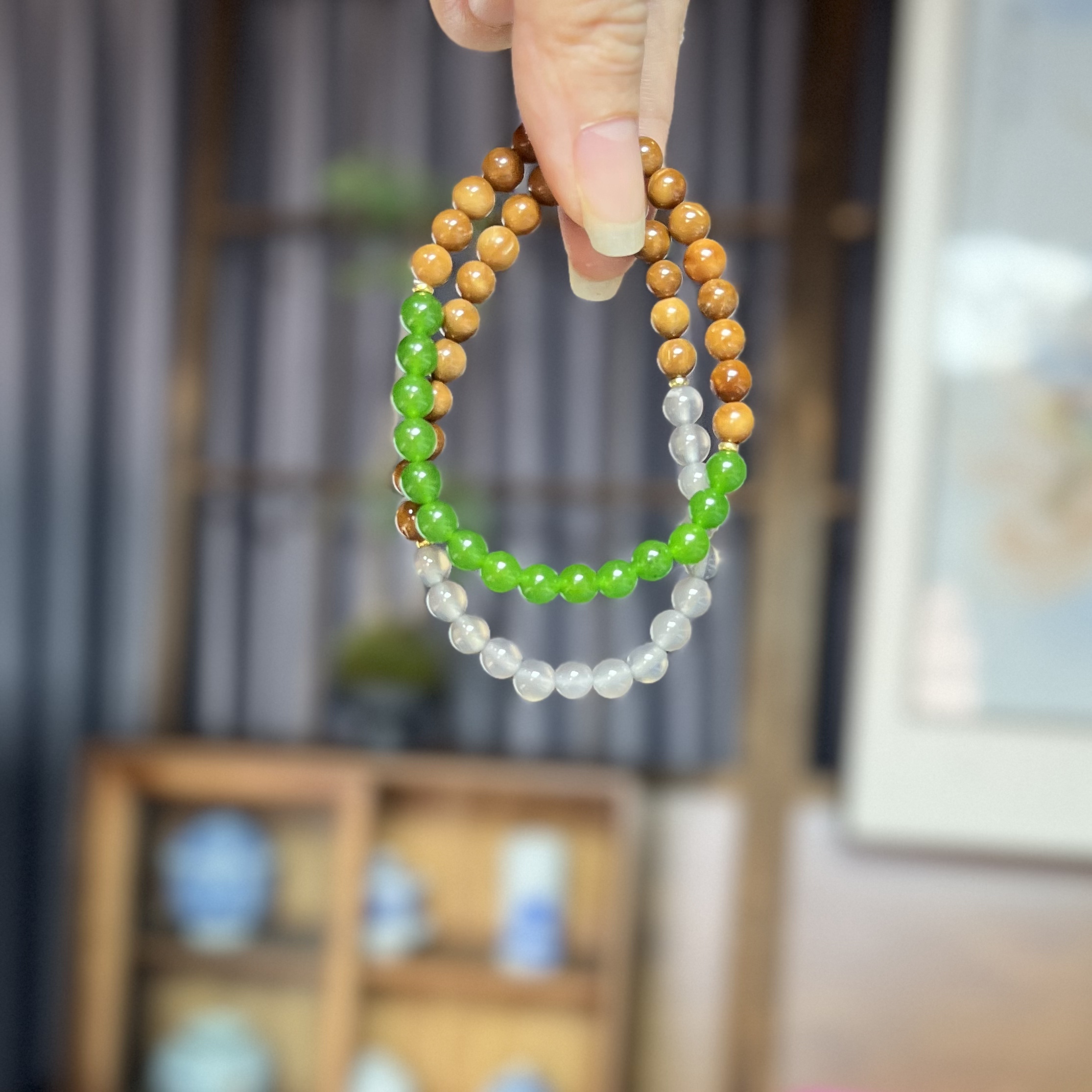 KL-0102   精选手串搭配无礼盒