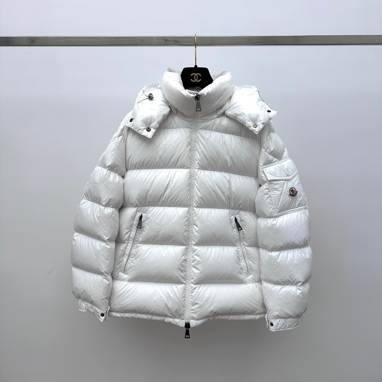 99新 MONCLER 白色maire男女同款羽绒服 4码 01186