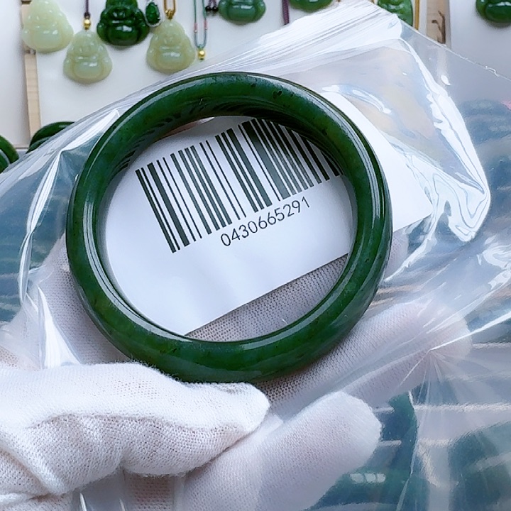 和田玉（碧玉）手镯未镶嵌心*5960包容