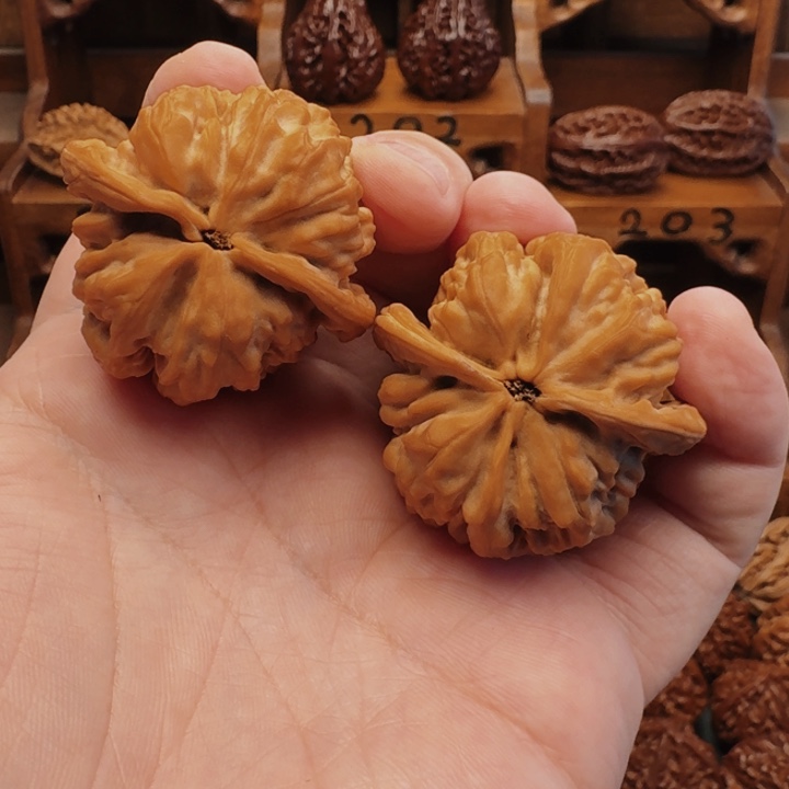 文玩核桃吊坠?****⁶DJ24年大尺寸