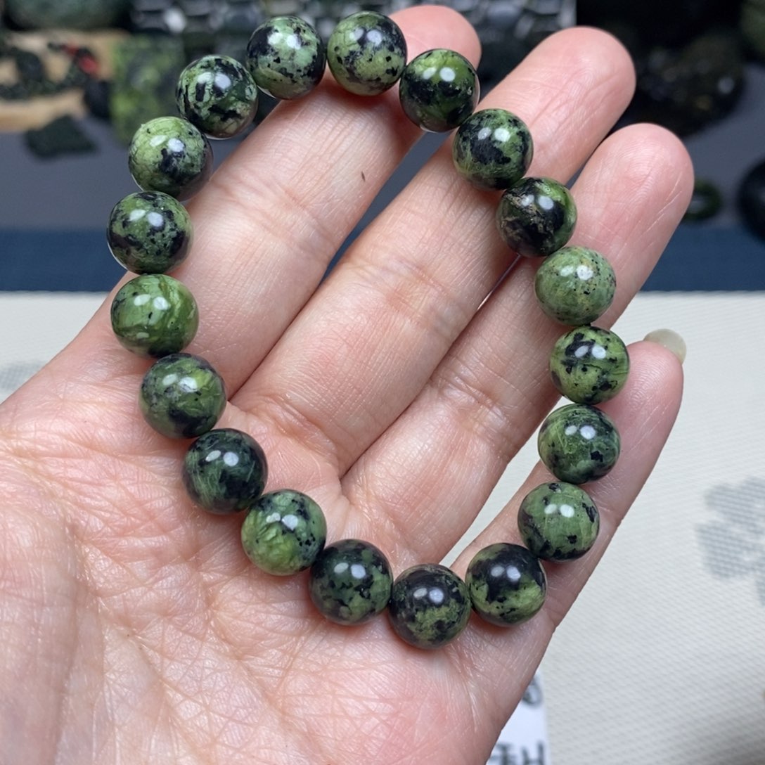 蛇纹石玉手链未镶嵌10mm，19颗