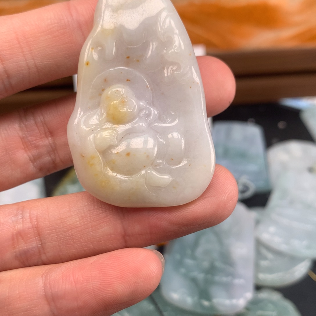 翡翠未镶嵌颈饰福利