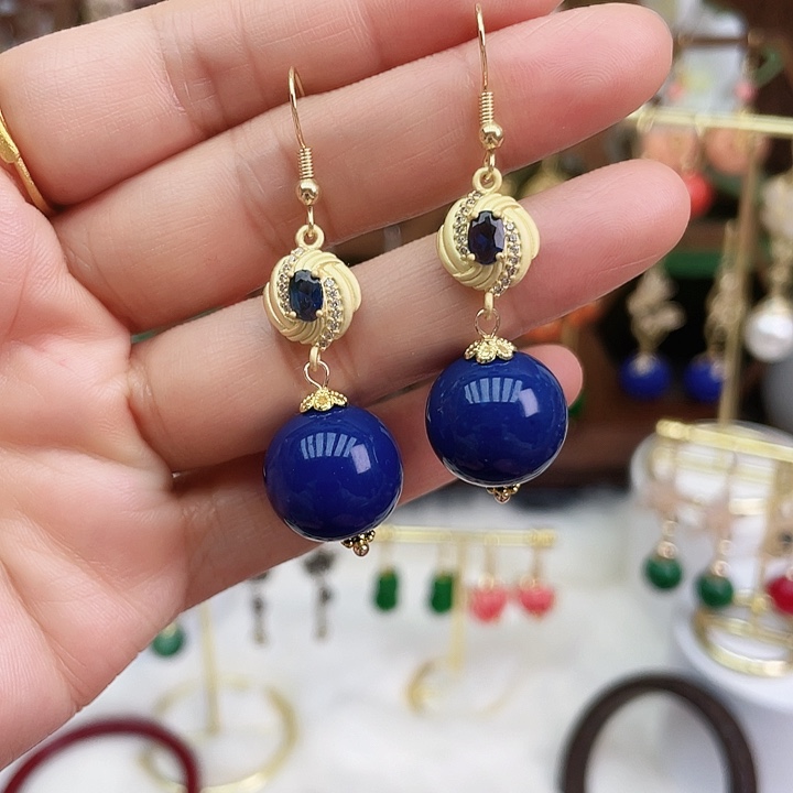 石英质玉耳钉合金