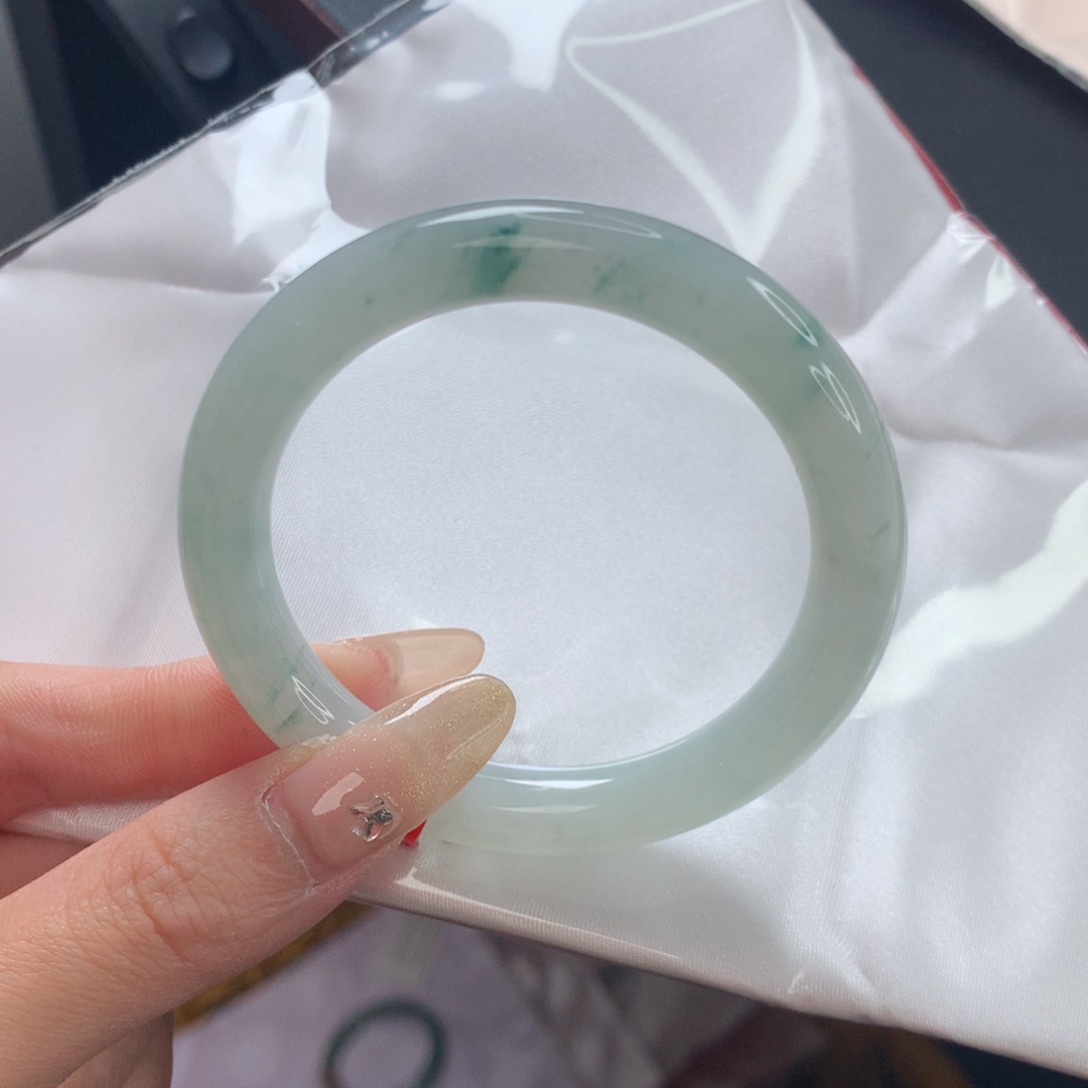 翡翠手镯未镶嵌53 圆条