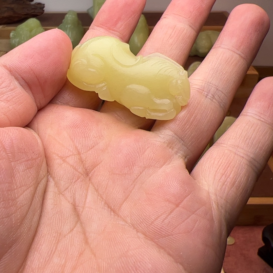 道***道和田玉未镶嵌颈饰