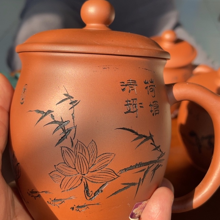 紫泥茶壶红皮龙微瑕