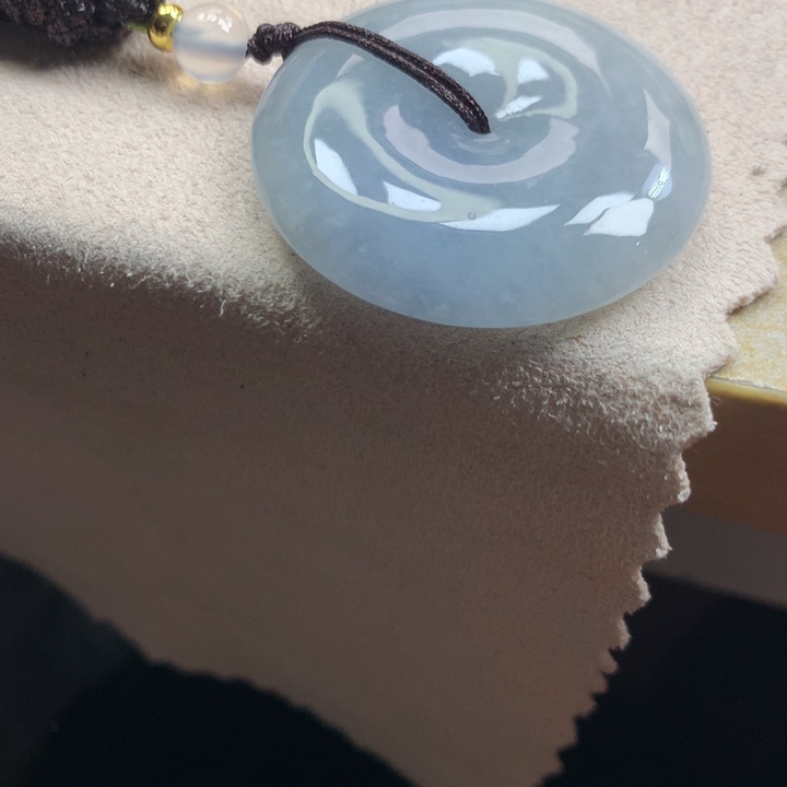 翡翠颈饰未镶嵌吊坠