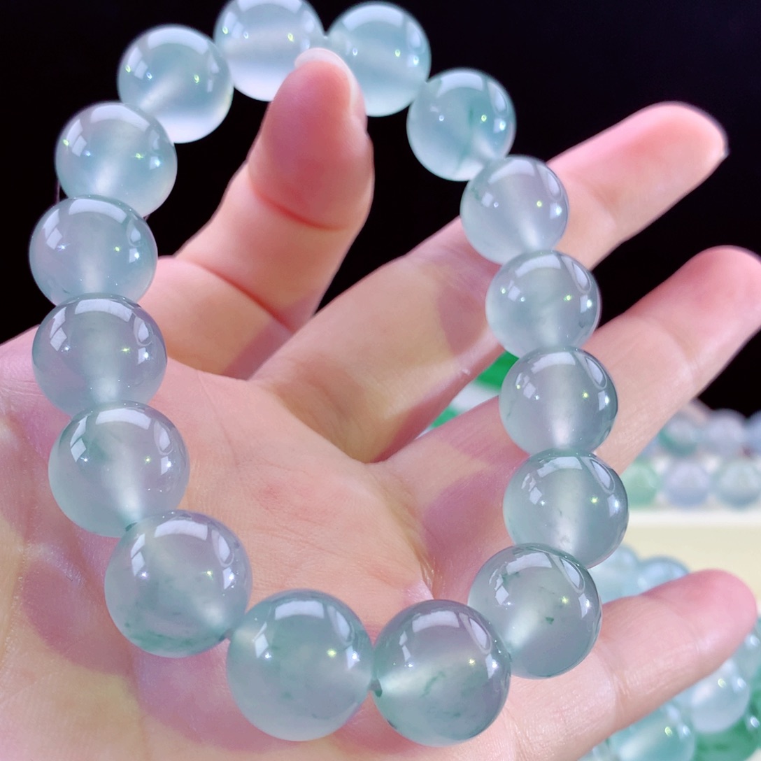 翡翠手链未镶嵌飘花