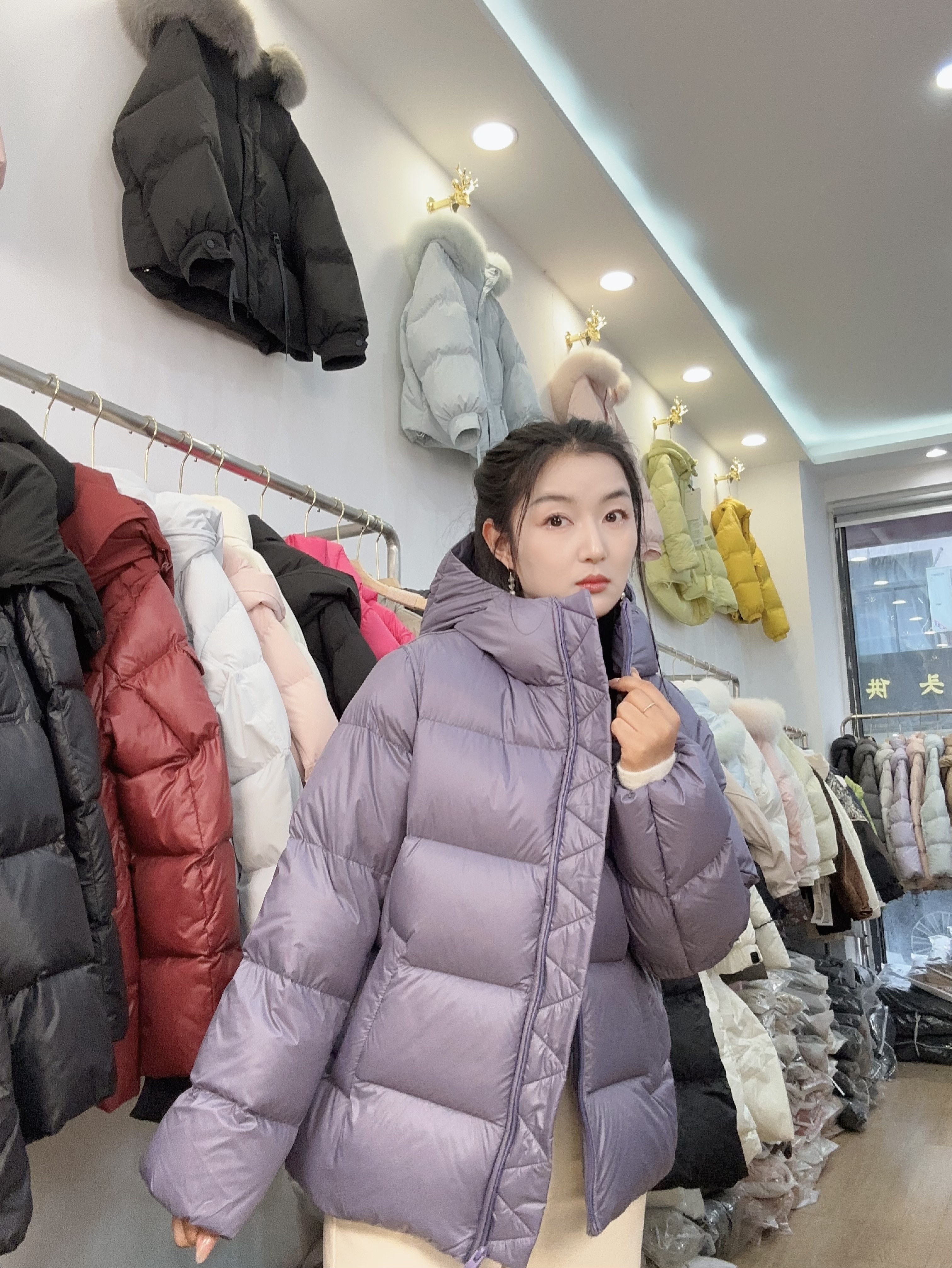 新国标90白鹅绒羽绒服女2025年短款小个子面包服宽松修身外套男女