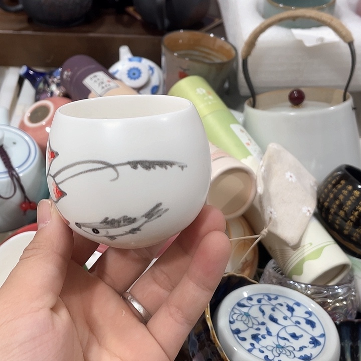 陶瓷茶具全部清清完回家过年