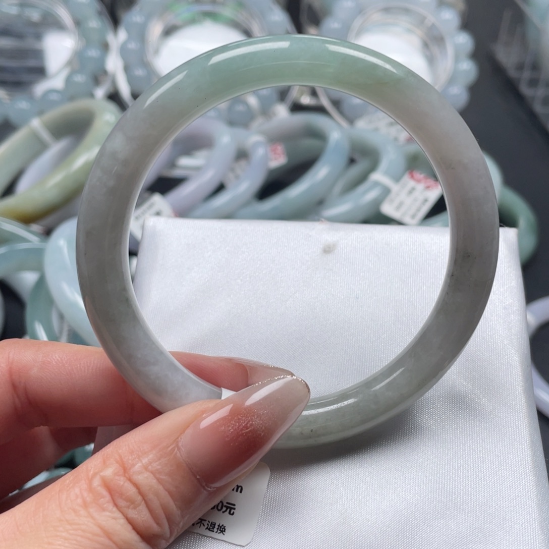 翡翠未镶嵌手镯021