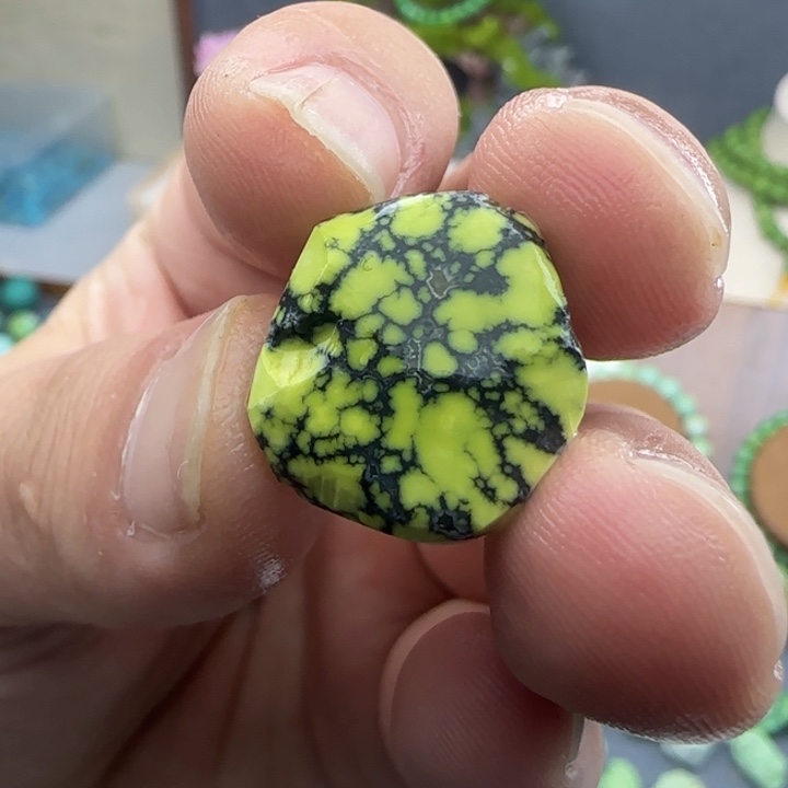 绿松石绿松石菜籽黄未镶嵌