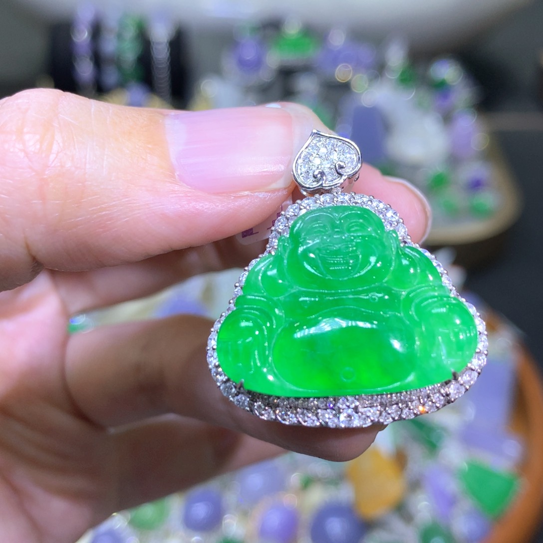 【闪购商品】翡翠颈饰18K金镶嵌翡翠吊坠项链