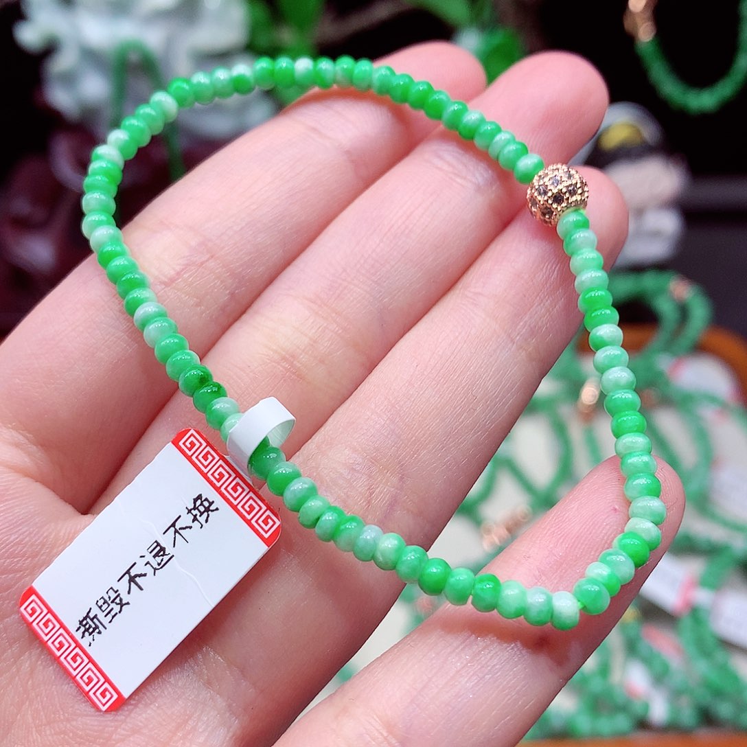 翡翠未镶嵌手链翡翠