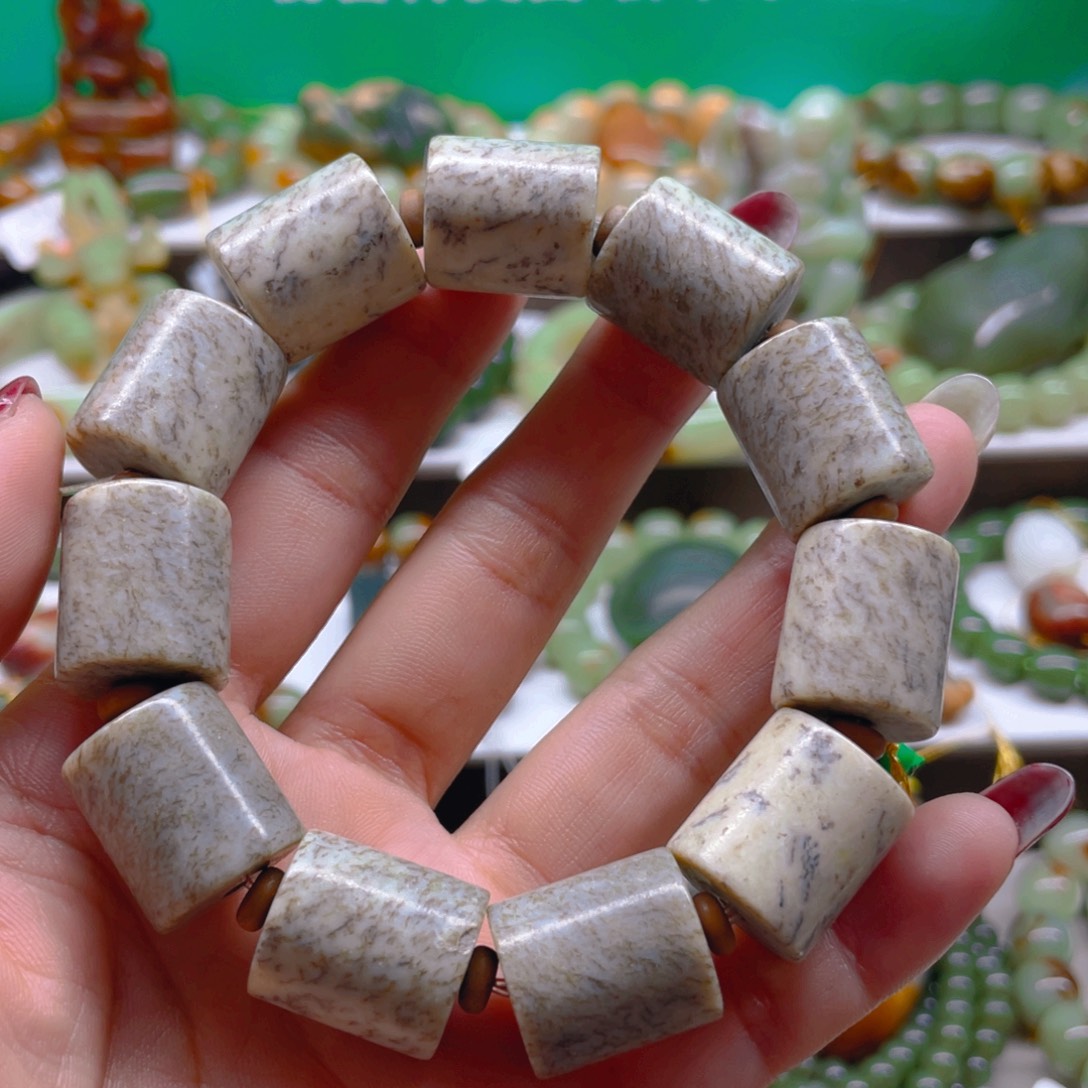 未镶嵌手串透闪石质玉